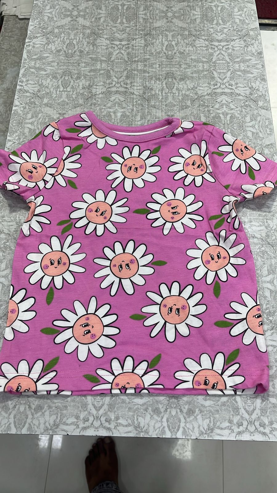 Kids fine top ( flower )